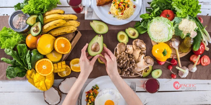 foods to eat and avoid with PCOS